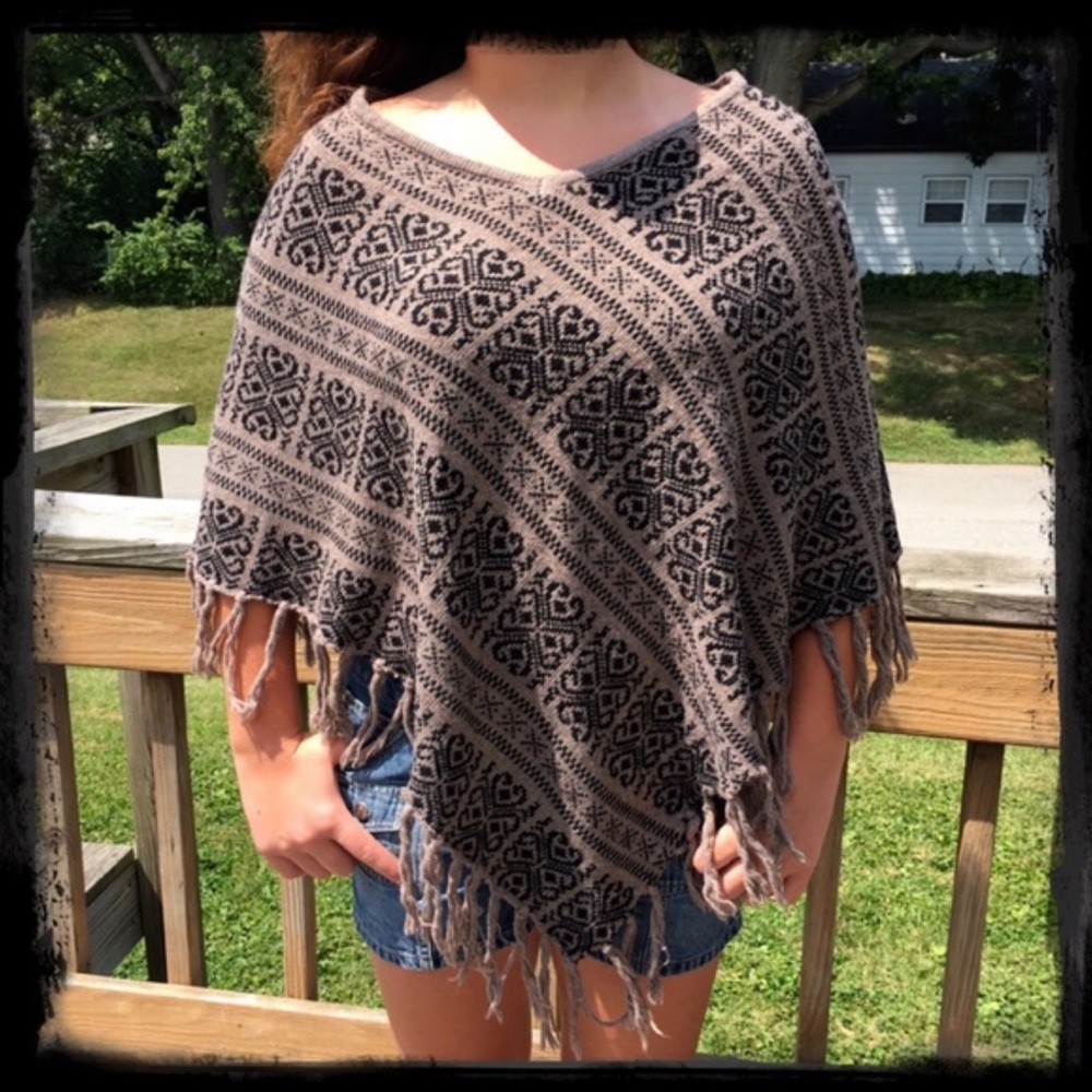 Jon & Anna Taupe/Black Fringed Poncho Sweater! NEW!